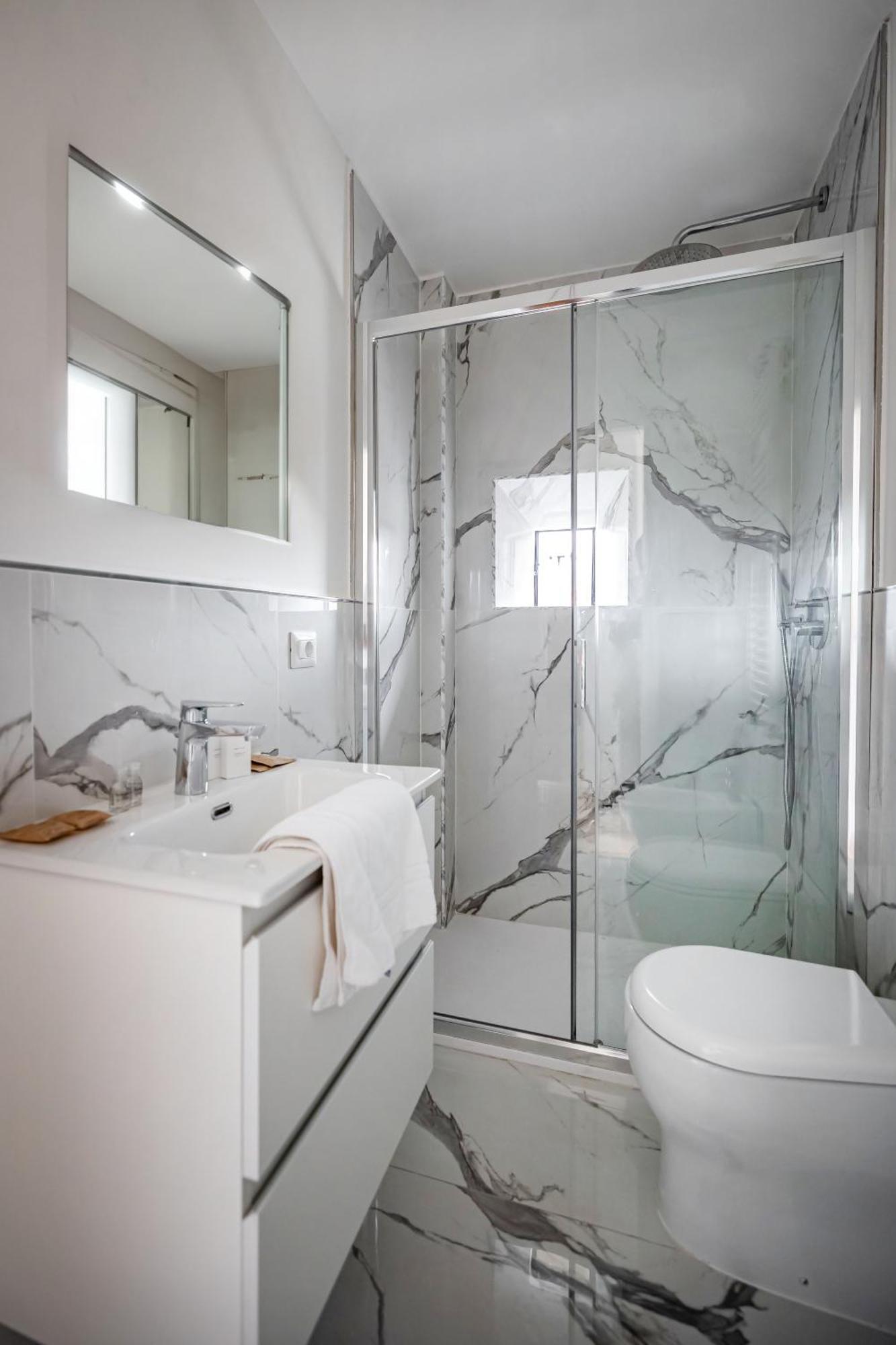 Apartamento Yid Wonderful Balcony View On
